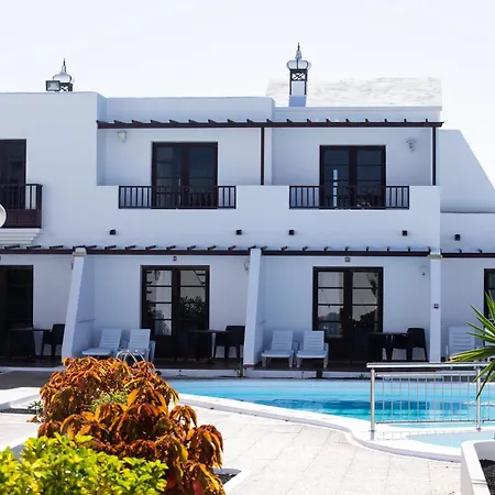 Aparthotel La Laguneta